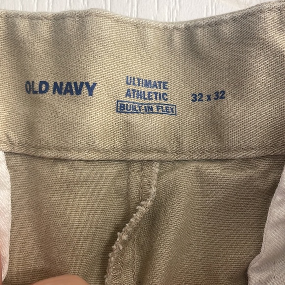 Men’s Old Navy Athletic fit Khakis - Picture 5 of 13
